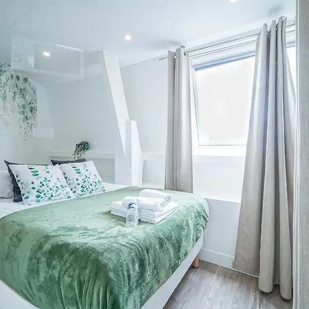 Apartamento Parisian Flat With Eiffel Tower View *